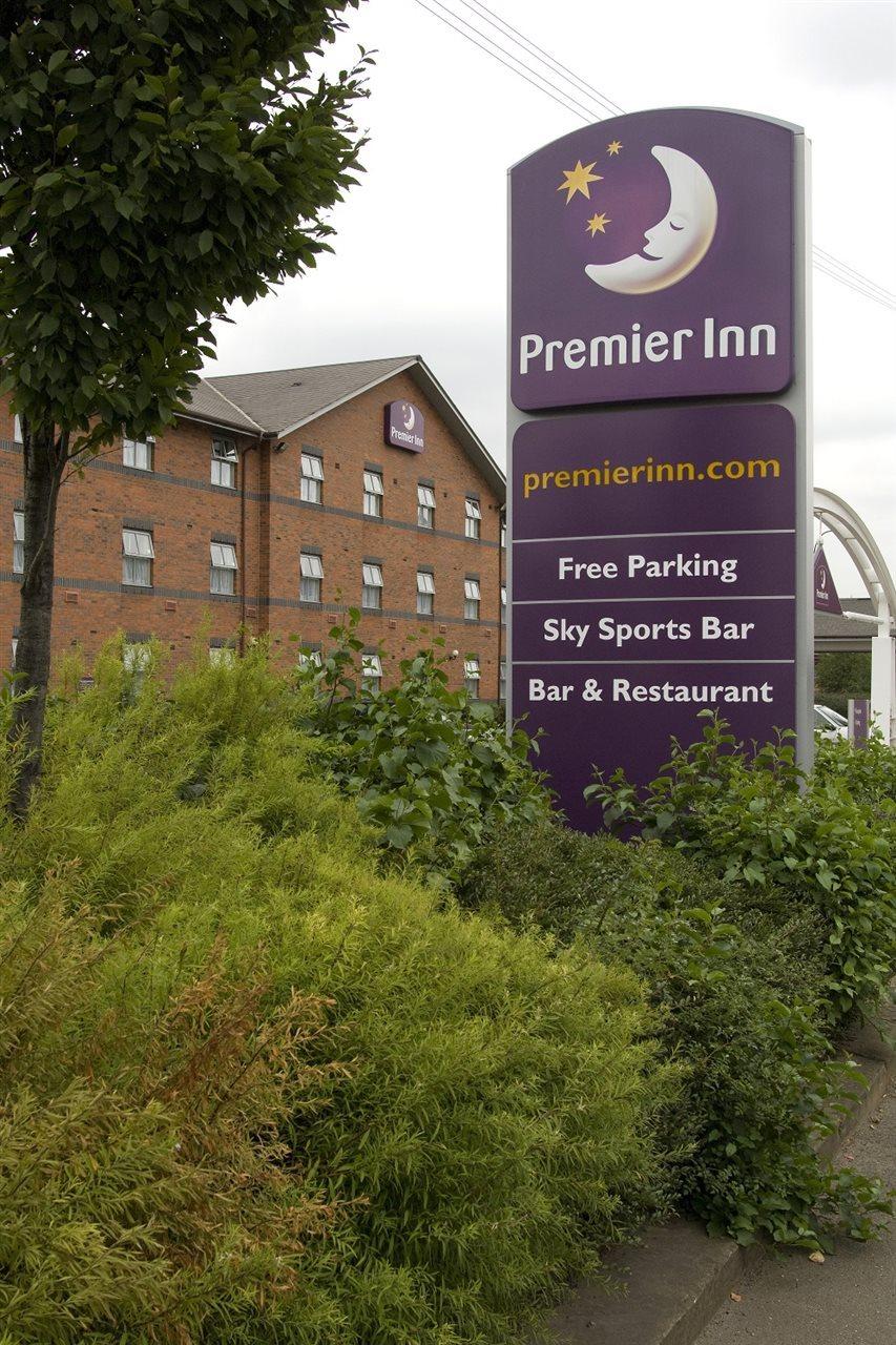 Premier Inn Sheffield Arena Exterior foto